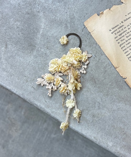m.soeur（エムスール） イヤーカフ 小さなお花のイヤーフック