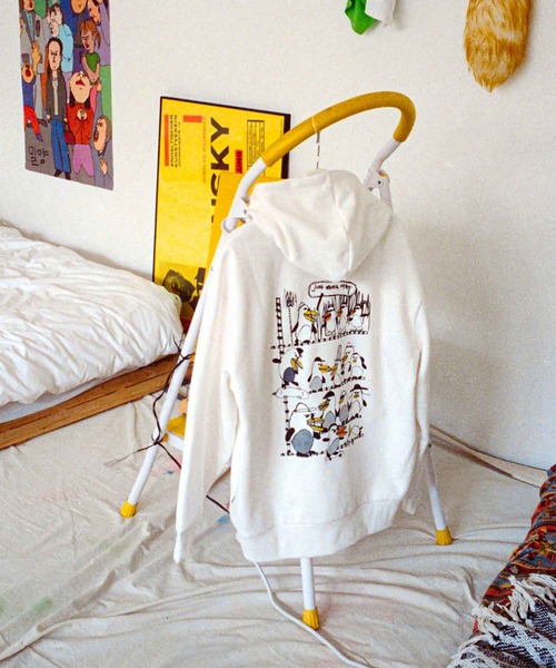 VANSパーカー✨ VANS（ヴァンズ） パーカー VANSアパレル MON HOODIE スウェット
