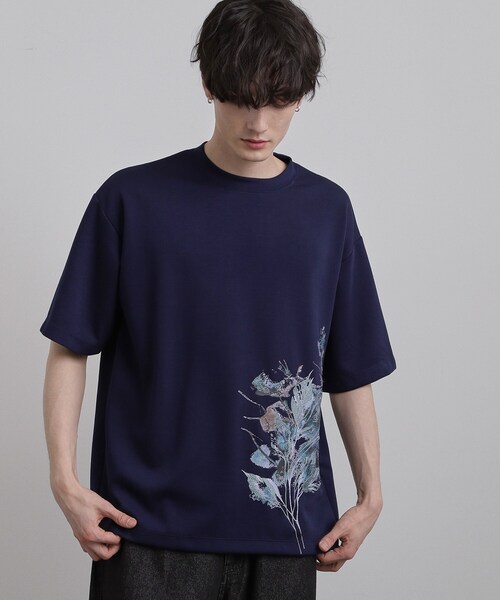 tk.TAKEO KIKUCHI（ティーケータケオキクチ） tシャツ リーフエンブロ