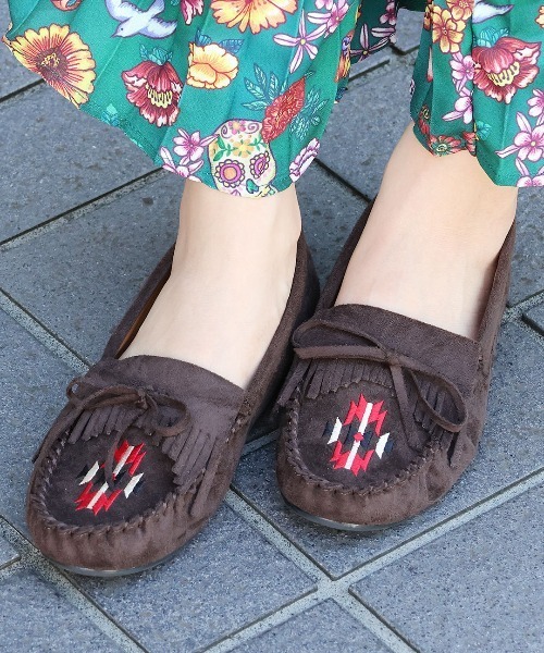 チチカカ（TITICACA） デッキシューズ モカシン ネイティブ刺繍