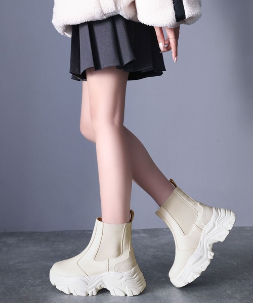 【ゆうこ☆*° 】Vivaia スリッポンショートブーツ ゆうこ☆*° 様専用】Vivaia スリッポンショートブーツ