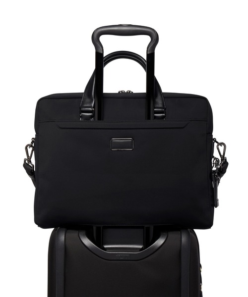 TUMI ビジネスバッグ HARRISON 「アヴォンデール」トップ