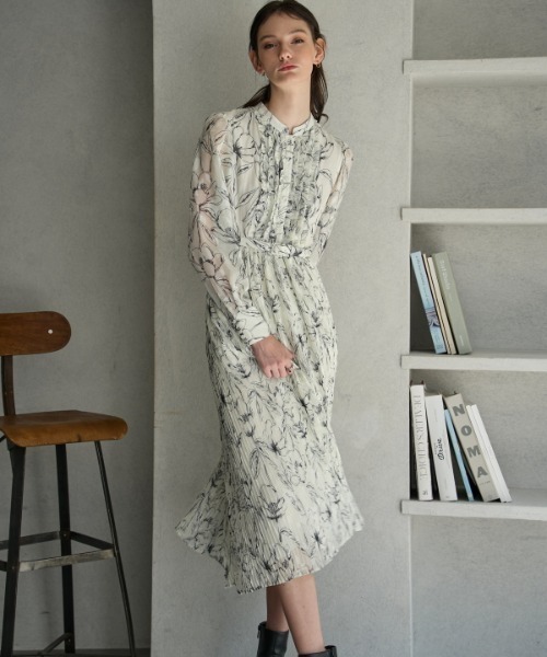 ワンピース Flower print pleats one piece フラワープリントプリーツワンピースの画像