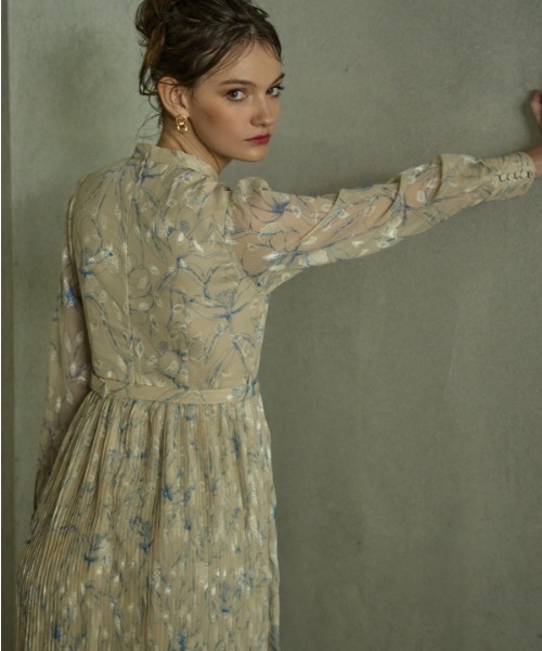 ERADIE（エラディエ） ワンピース Flower print pleats one piece