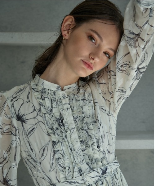 ワンピース Flower print pleats one piece フラワープリントプリーツワンピースの画像