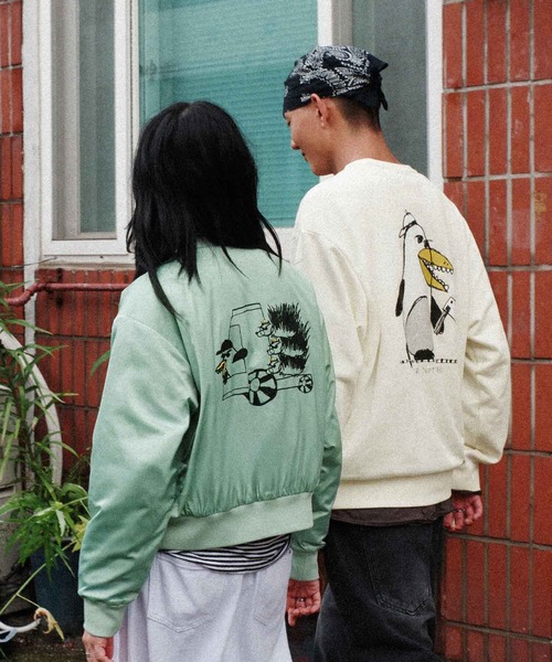 VANS（ヴァンズ） スタジャン RIROO ウィメンズ クロップド ベース