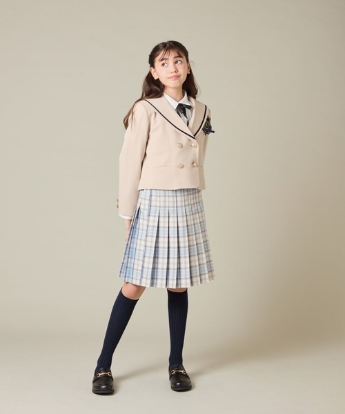 a.v.v，アーヴェヴェ　ベージュ　卒服　150 a.v.v（アー・ヴェ・ヴェ） ブラウス シャツ 「150-160」「卒服/シワに