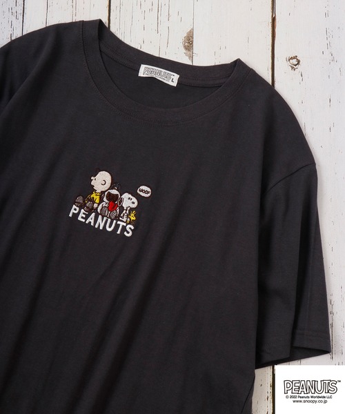PEANUTS スヌーピー Tシャツ ブラック SNOOPY   S Ｍ PEANUTS tシャツ スヌーピー ヘビーウェイト ロック Tシャツ