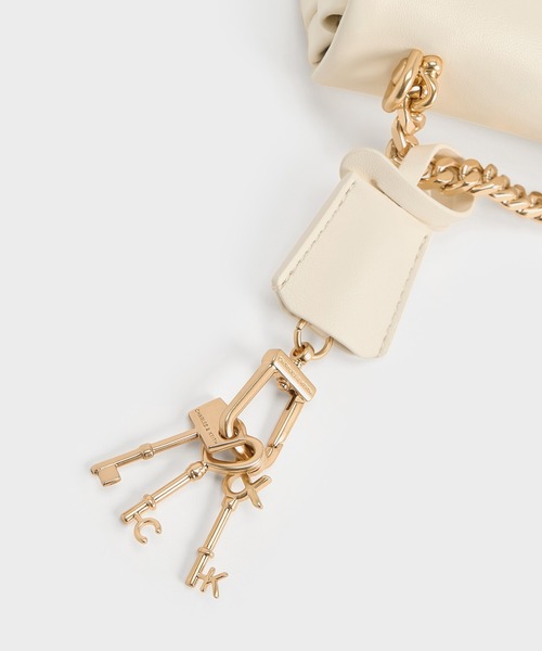 CHARLES ＆ KEITH（チャールズ&キース） ショルダーバッグ バッグ
