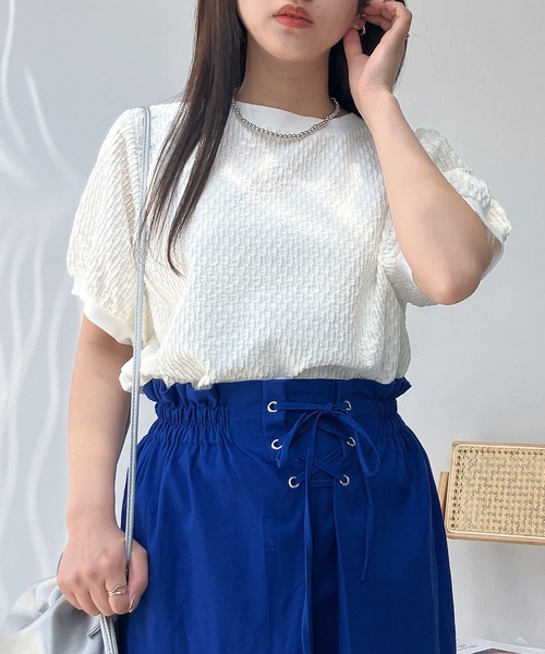 SATUR(セター) Tシャツ・カットソー(レディース) - 海外通販のBUYMA