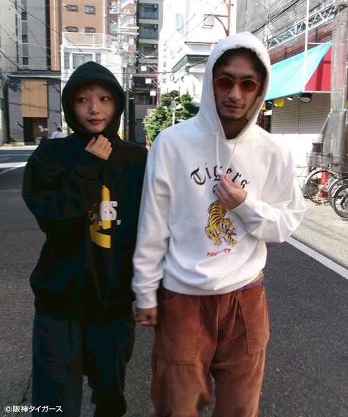NOSTALVIA パーカー 阪神タイガース × ノスタルヴィア Tigers Slugger