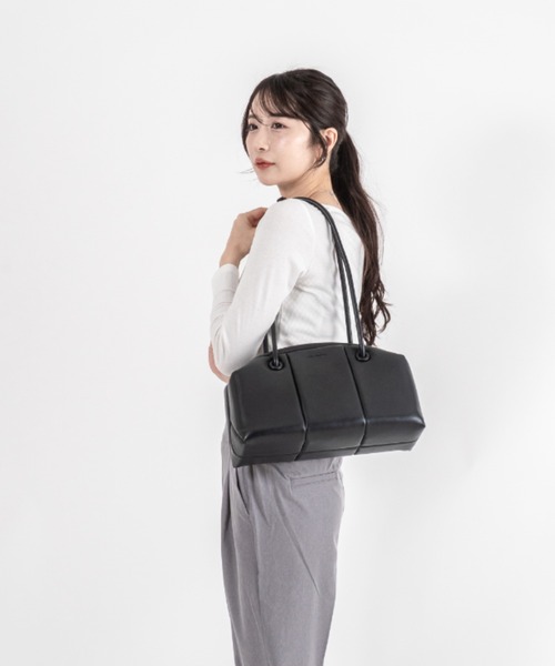 ショルダーバッグ バッグ 「ADD CULUMN/アドカラム」ヴィーガンレザー ボストントートバッグ PUFF CLASP BOSTON M