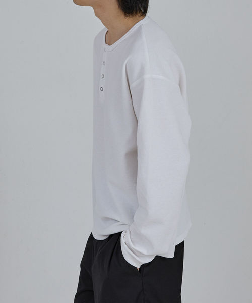 「AH ABAHOUSE」 長袖Tシャツ 46 グレイッシュベージュ メンズ_画像3