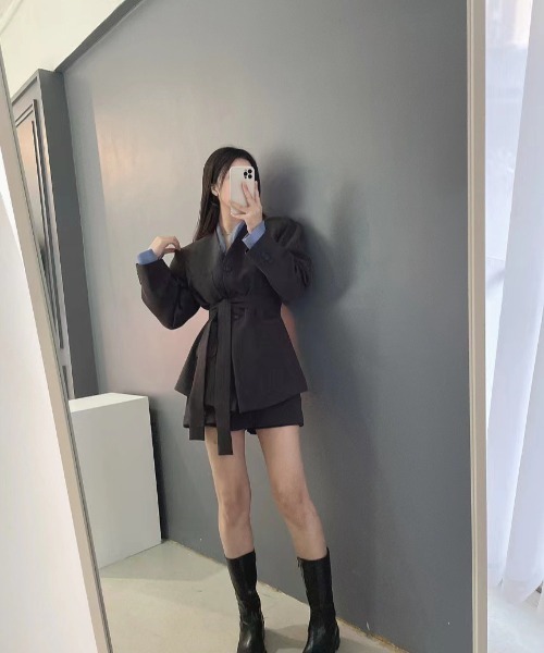 セットアップ 「セットアップ」韓国風パワショルジャケット＋ミニ丈スカパン レディース | LACーVERT | 17