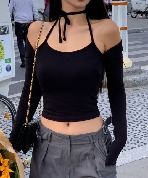 tシャツ カットアウトホルターネックトップス レディース : ZOZOTOWN