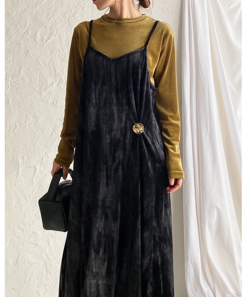 She's Closet ワンピース 金ボタンブローチ付き総柄ロング丈 She's Closet ワンピース 金ボタンブローチ付き総柄ロング丈