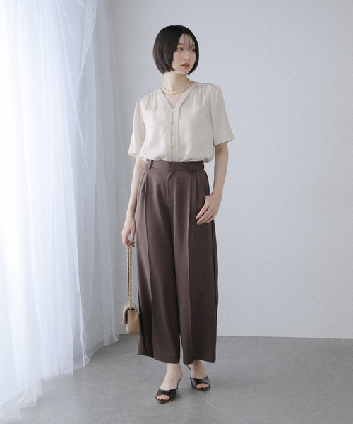 La TOTALITE（ラ トータリテ） ブラウス シャツ 「洗える」Vネック