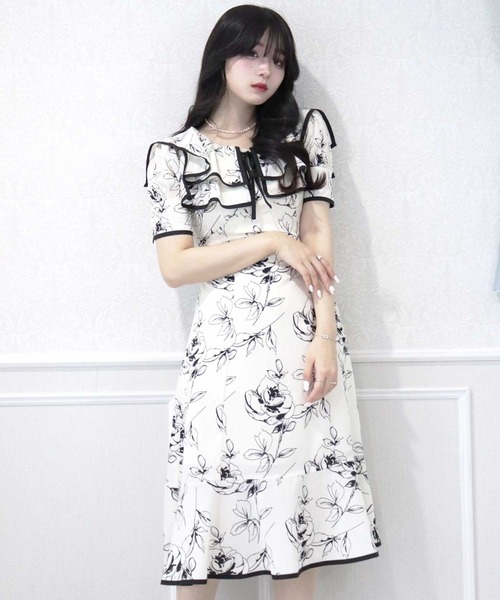 「TITTY&CO.」 半袖ワンピース M ベージュ レディース_画像7