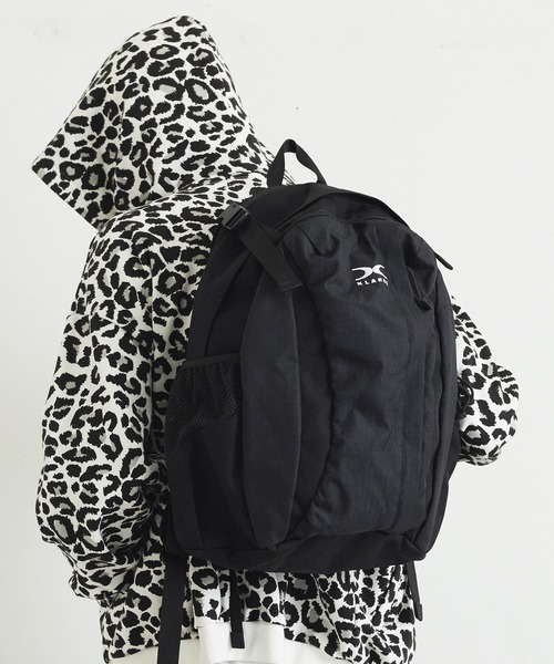 XLARGE（エクストラ ラージ） デイバック リュック FRONT ZIP POCKET