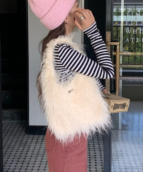 ★mayu★　横長ショルダーバッグ　インド刺繍ピンク系と合皮　ハンドメイド INTER FACTORY（インターファクトリー） ハンドバッグ mayu - チャーム