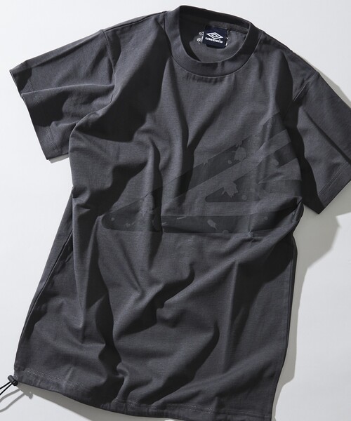 【UMBRO】アンブロ Tシャツ ブラック BLACK UMBRO/アンブロ Graphic T-shirt Tシャツ（Tシャツ/カットソー