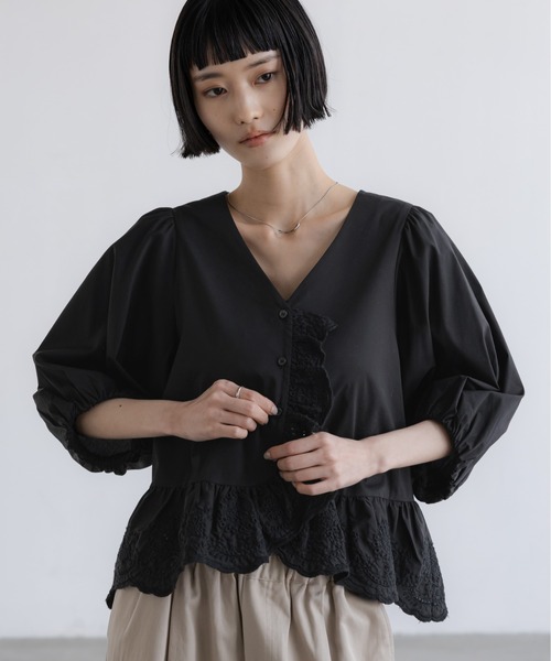 ブラウス シャツ カットワークフリルブラウス  638507 レディースの画像
