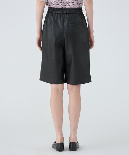 美品 MACPHEE レザーライク ハーフパンツ ブラック レザーパンツ 34 MACPHEE（マカフィー） ハーフパンツ パンツ 短パン レザーライク