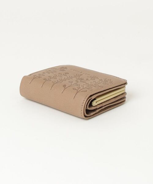 二つ折り 二つ折り財布 財布 zucchero 花柄型押しデザインがま口2