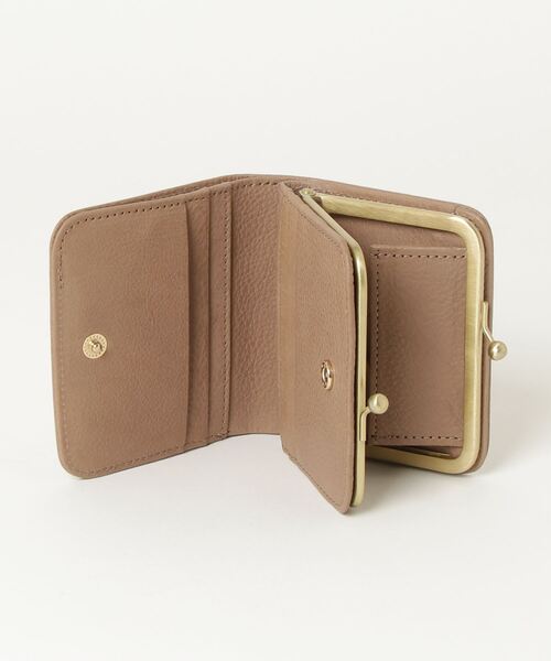 二つ折り 二つ折り財布 財布 zucchero 花柄型押しデザインがま口2