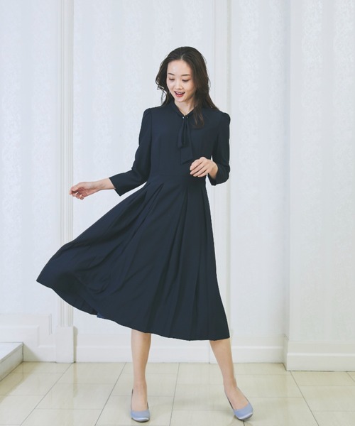 AOYAMA ワンピース 「WEB限定」ボウタイ付きボックスプリーツ