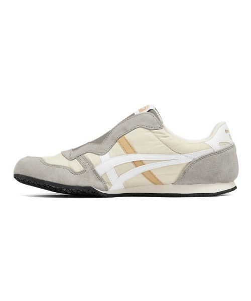 さほ Onitsuka Tiger（オニツカタイガー） スリッポン SERRANO SLIP-ON