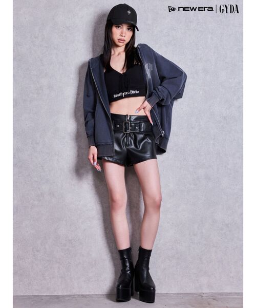 GYDA（ジェイダ） パンツ ベルト付きストレッチフェイクレザーショート