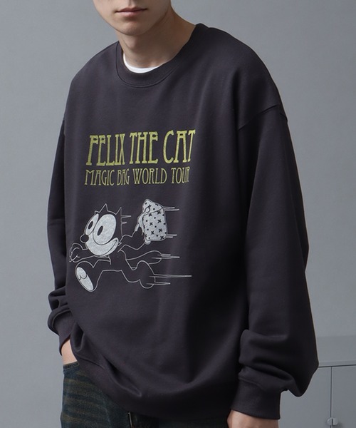【美品】カステルバジャック、FELIXコミック総柄裏起毛昇華転写トレーナー46 美品】カステルバジャック、FELIXコミック総柄裏起毛昇華転写