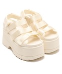 厚底 ugg サンダル UGG W GOLDE...の詳細画像1