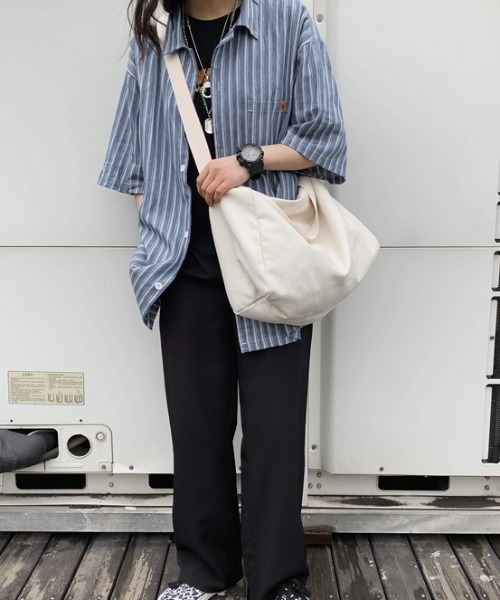 DOONEY＆BOURKE　ボストン　W53㎝　H30㎝　ショルダー付　OJ53 DOONEY＆BOURKE ボストン W53㎝ H30㎝ ショルダー付 OJ53 ショルダー