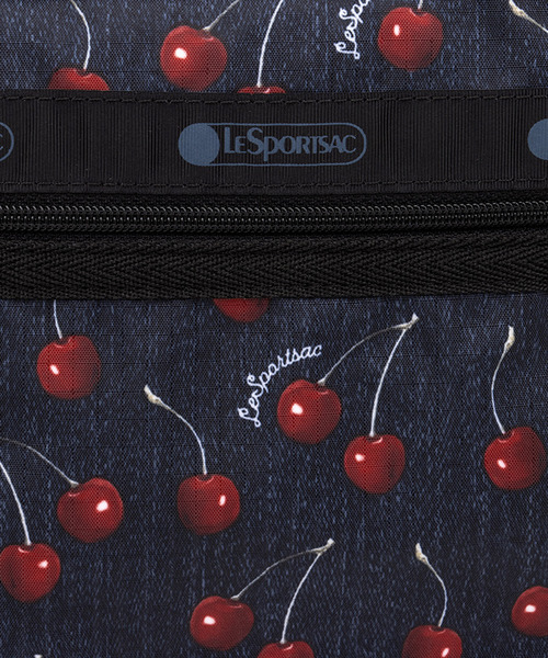 極美品 レスポートサック ショルダーバッグ 現行モデル クラシカルチェリー LeSportsac（レスポートサック） ショルダーバッグ バッグ EVERYDAY SM