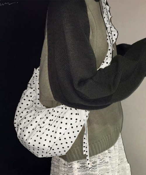 ReRe ショルダーバッグ バッグ ドット柄ショルダーバッグ レディース