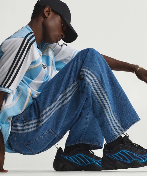 adidas（アディダス） ジーンズ adidas FIREBIRD ADICOLOR DENIM PANTS