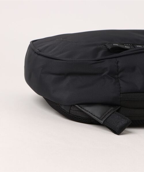 NIKE（ナイキ） ウエストポーチ U COMMUTE SLING BAG バッグ FZ6132