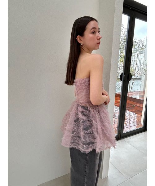 SNIDEL（スナイデル） tシャツ チュール刺繍ベアペプラムトップス