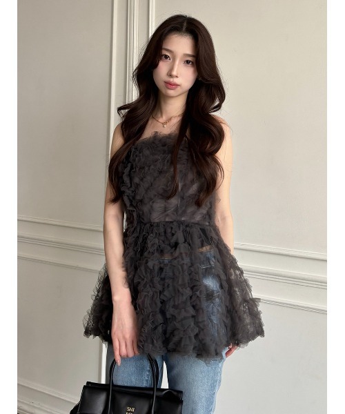 SNIDEL（スナイデル） tシャツ チュール刺繍ベアペプラムトップス