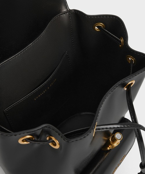 CHARLES ＆ KEITH（チャールズ&キース） 「CHARLES & KEITH」 リュック