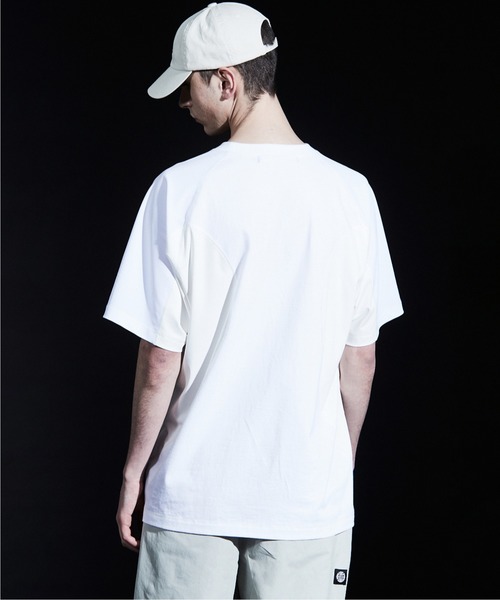 Tシャツ・カットソー LMC CURVED LINE TEE black 0LM45STS703BLK CURVED LINE TEE black - LMC | 엘엠씨