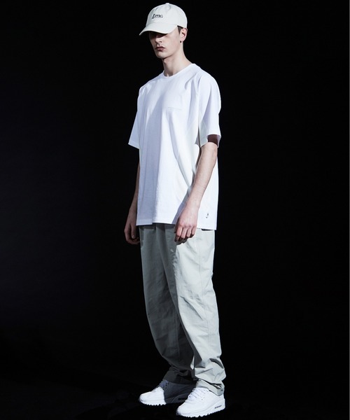Tシャツ・カットソー LMC CURVED LINE TEE black 0LM45STS703BLK Oversized Black T Shirt, Black Graphic Tee | Kosmocentric T
