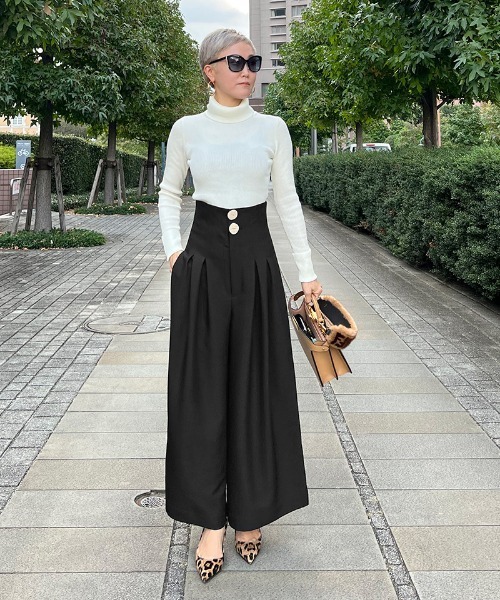 パンツ ハイウエストタックフレアパンツ レディース : ZOZOTOWN