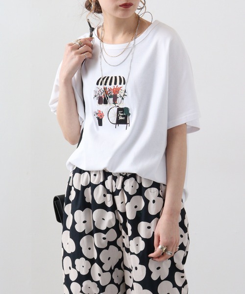 イマゴ / 大柄花刺繍ドルマンTシャツ Emago tシャツ EMAGO フラワーショップ刺繍ドルマンTシャツ