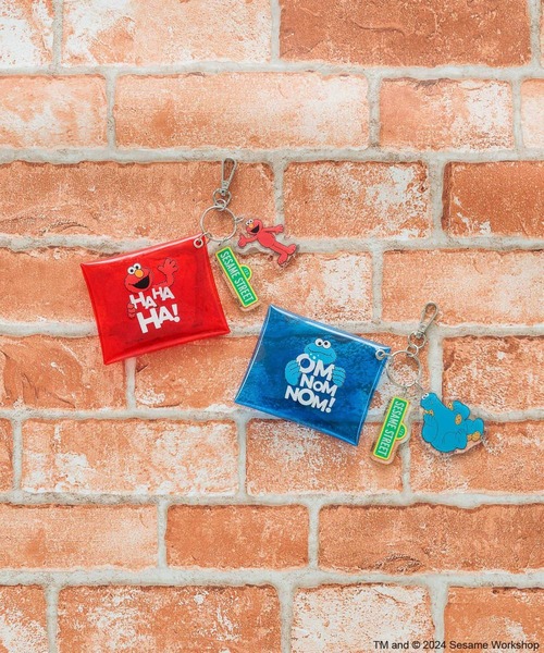 Me%（ミィパーセント） ポーチ 「セサミストリート」チャーム付き