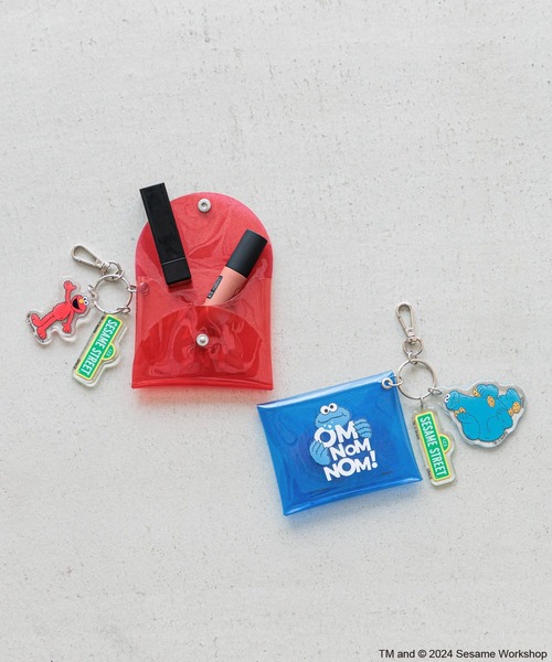 Me%（ミィパーセント） ポーチ 「セサミストリート」チャーム付き