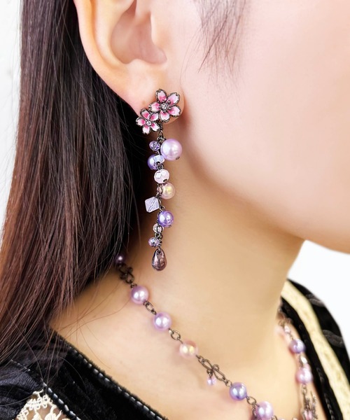 【ANNA SUI】夜桜モチーフ ピアス ANNA SUI ピアス 夜桜と蝶モチーフ レディース : ZOZOTOWN Yahoo