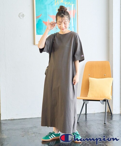 完売品　Champion × FREAK'S STORE 別注 ワンピース　M FREAK'S STORE ワンピース 限定展開 Champion × STORE